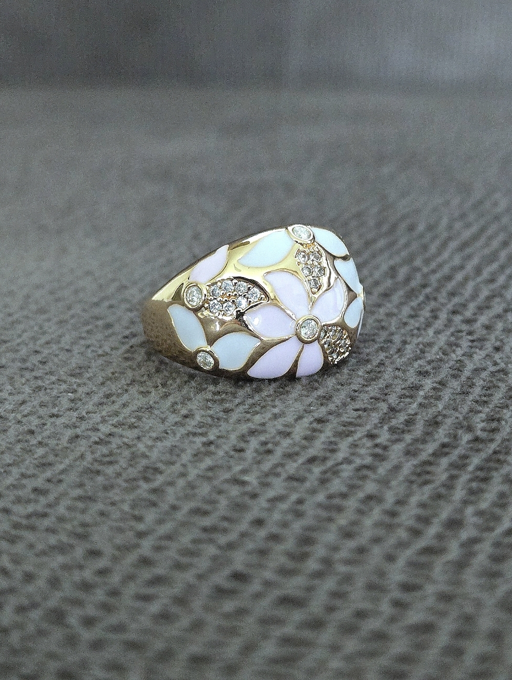 ✨️HP✨️ Piper K Floral💐 Enamel Dome Ring💍 with Cubic Zirconias💎 - NWOT - Picture 7 of 15